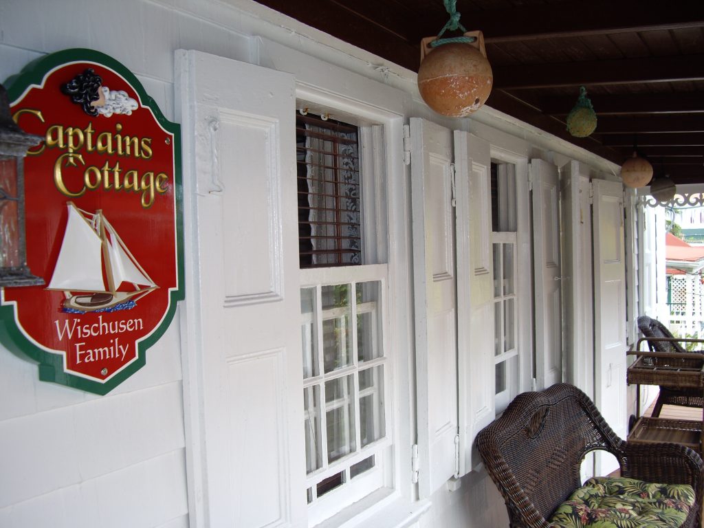 Captains Cottage at Home