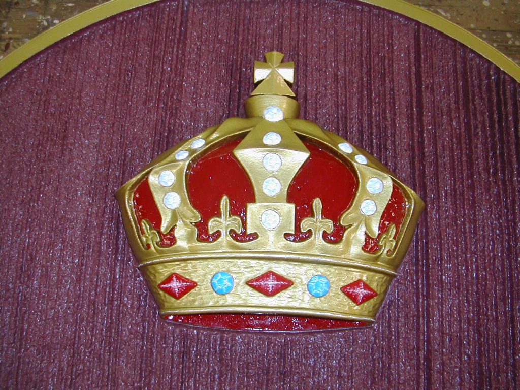 Diamond Crown Carving 2