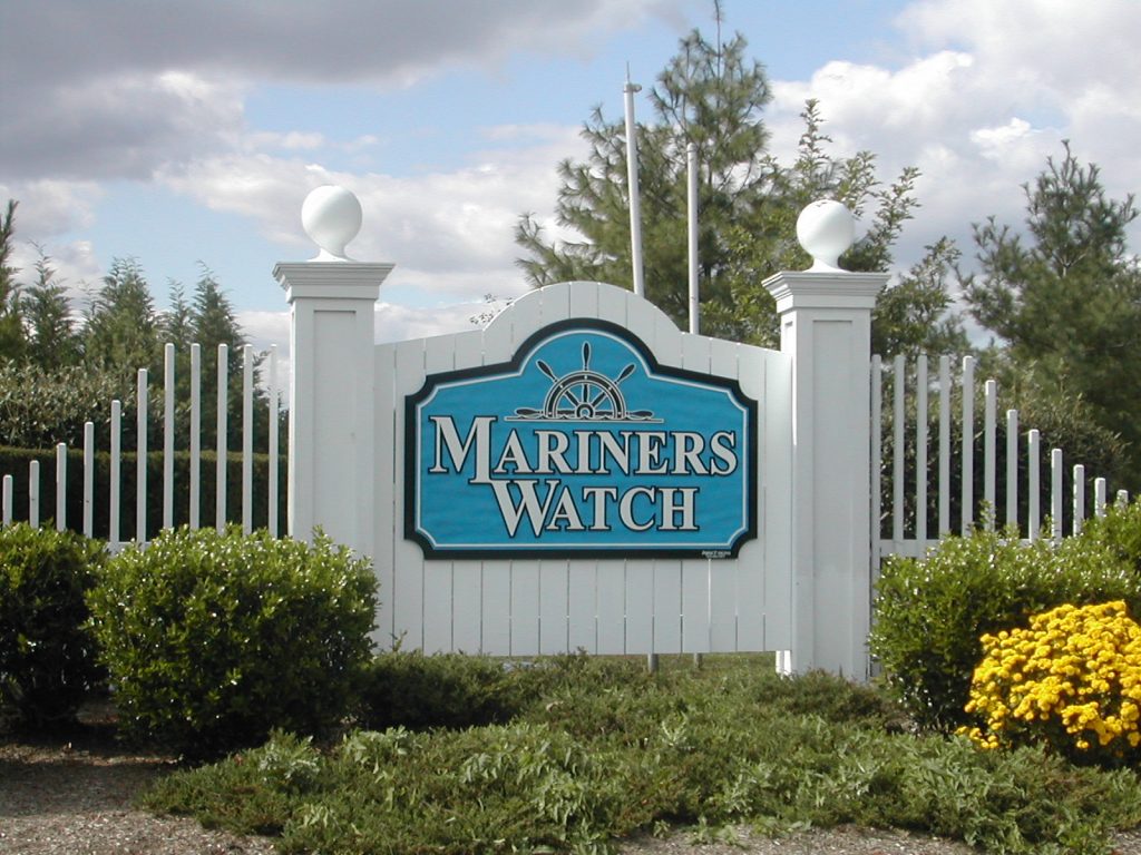 Mariners Watch Entrance